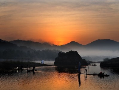 厦门建设一个完善的旅游景区标识系统是非常重要的